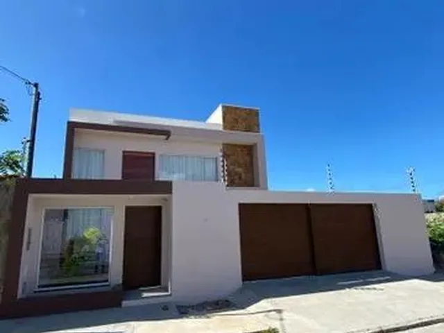 Imagem: Casa com 2 Pavimentos ( a 1.5 Km da Praia