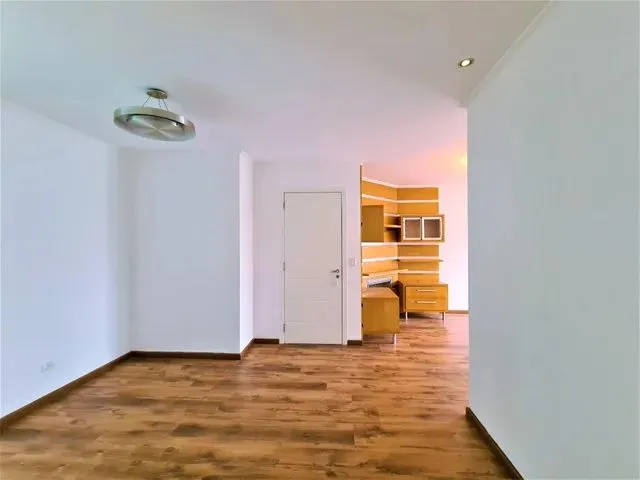 Imagem 13: Apartamento de 03 Quartos para Alugar no Batel