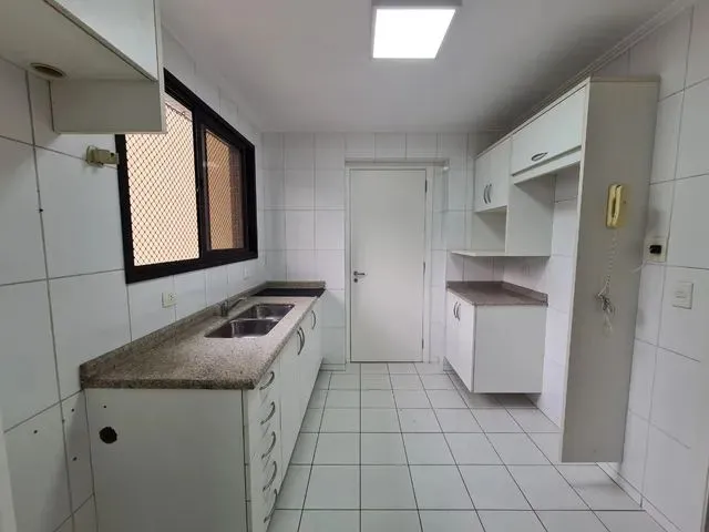 Imagem 9: Apartamento de 03 Quartos para Alugar no Batel