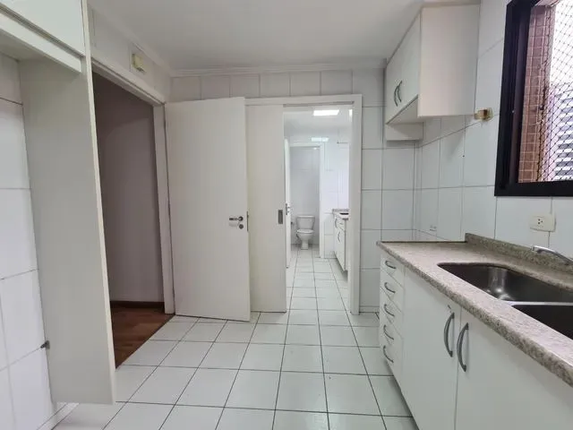 Imagem 11: Apartamento de 03 Quartos para Alugar no Batel