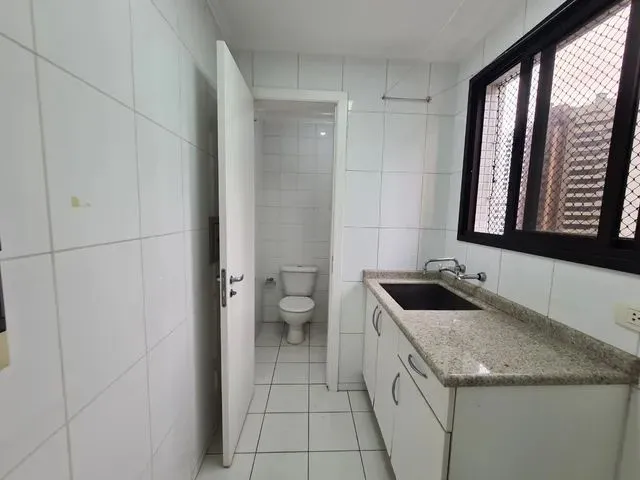 Imagem 2: Apartamento de 03 Quartos para Alugar no Batel