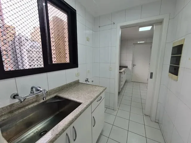Imagem 7: Apartamento de 03 Quartos para Alugar no Batel