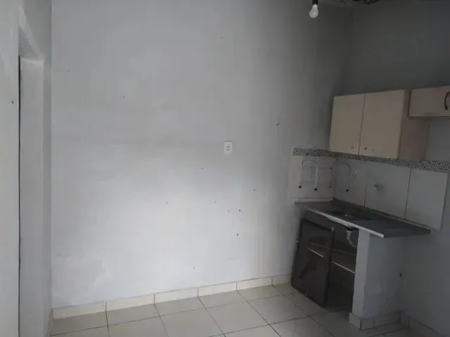 Imagem 9: Alugo Kitnet Térrea na Cidade Ocidental, Perto do Mercado Cristal