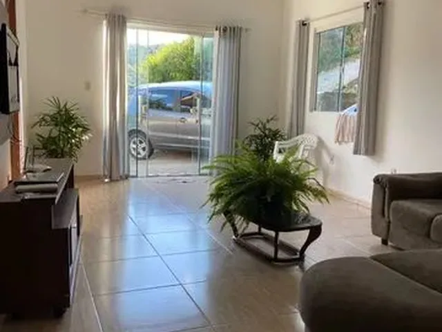 Imagem: Casa À Venda, 2 Quartos, 1 Vaga, Bateas