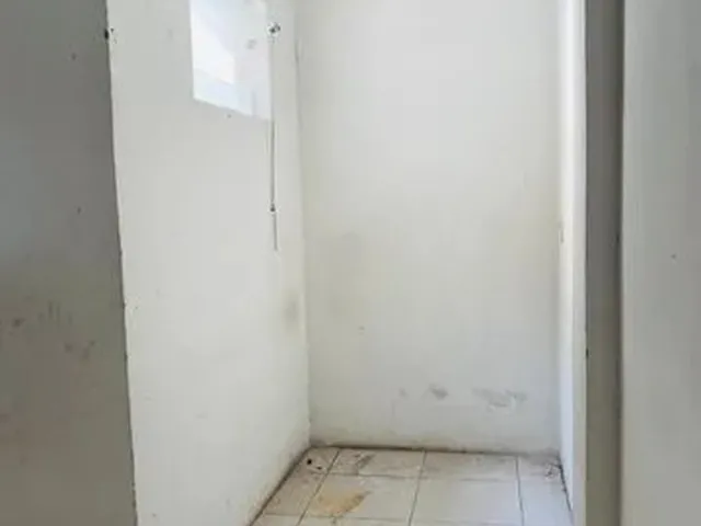 Imagem 3: Loja no Centro de Nilópolis com 122 Metros e Estruturada para Fazer Prédio