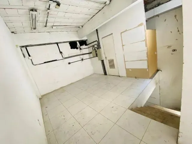 Imagem 12: Loja no Centro de Nilópolis com 122 Metros e Estruturada para Fazer Prédio