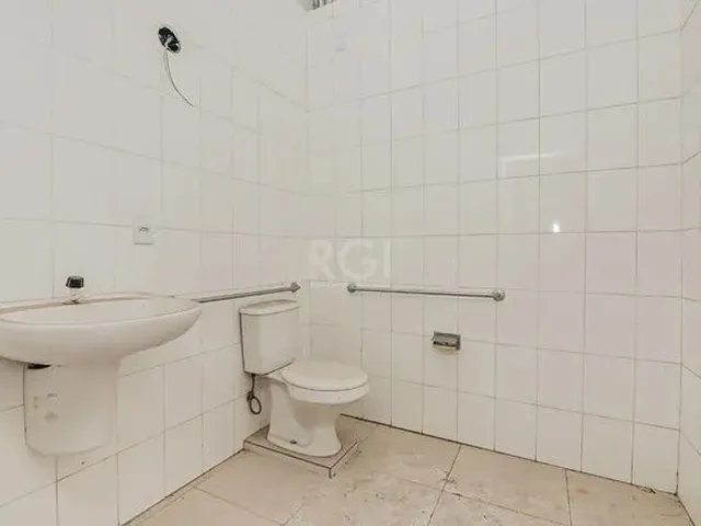 Imagem 3: Predio para Venda - 241.18M², 0 Dormitórios, Petrópolis