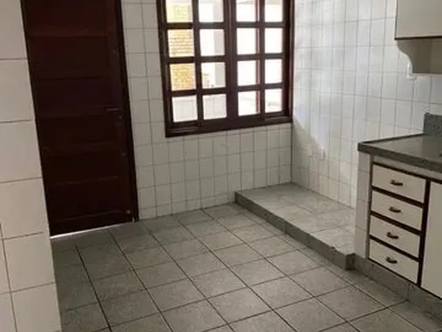 Imagem 5: Casa para Venda com 222 Metros Quadrados com 3 Quartos em Iputinga - Recife - Pe