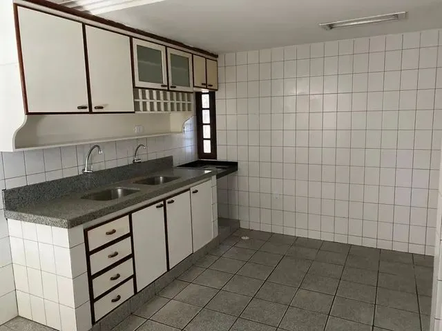 Imagem 12: Casa para Venda com 222 Metros Quadrados com 3 Quartos em Iputinga - Recife - Pe