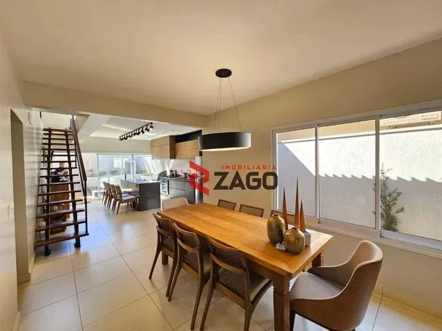 Imagem: Casa com 4 Dormitórios À Venda, 187 M²