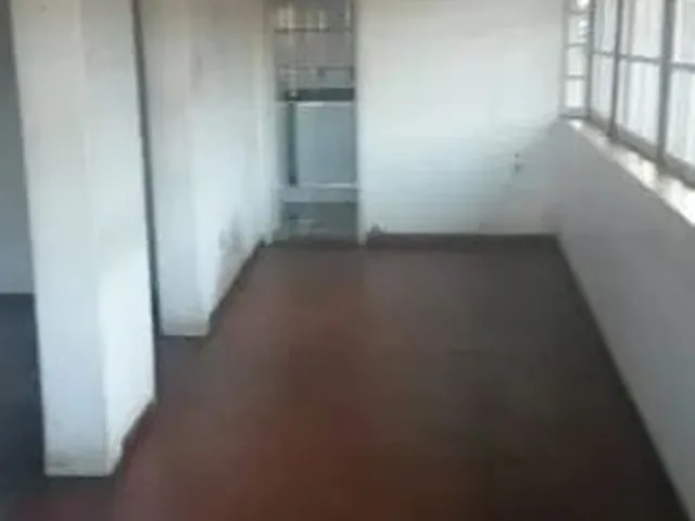 Imagem: Casa de 10 Quartos para Alugar no Bairro