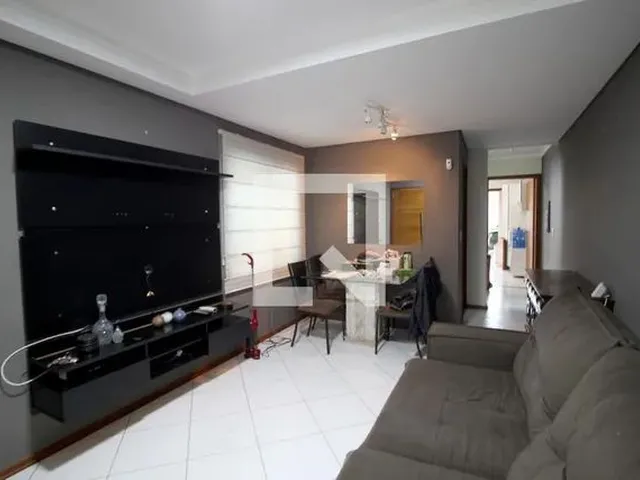 Imagem: A casa possui 3 Dormitórios, 3 Banheiros, 3 Vagas na