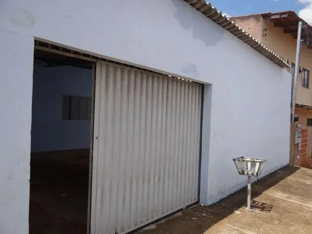 Imagem: Rua Parana Prox. Mercado Opção