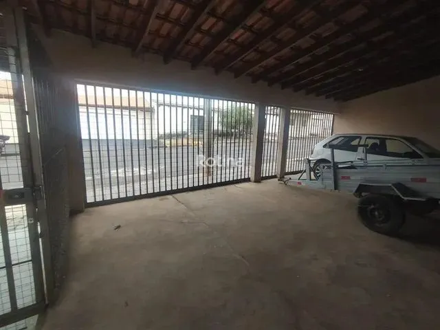 Imagem 3: Casa para Alugar, 3 Quartos, 1 Suíte, 1 Vaga, Presidente Roosevelt - Uberlândia/Mg - R