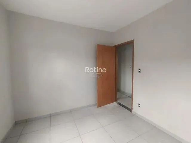 Imagem 6: Casa para Alugar, 3 Quartos, 1 Suíte, 1 Vaga, Presidente Roosevelt - Uberlândia/Mg - R