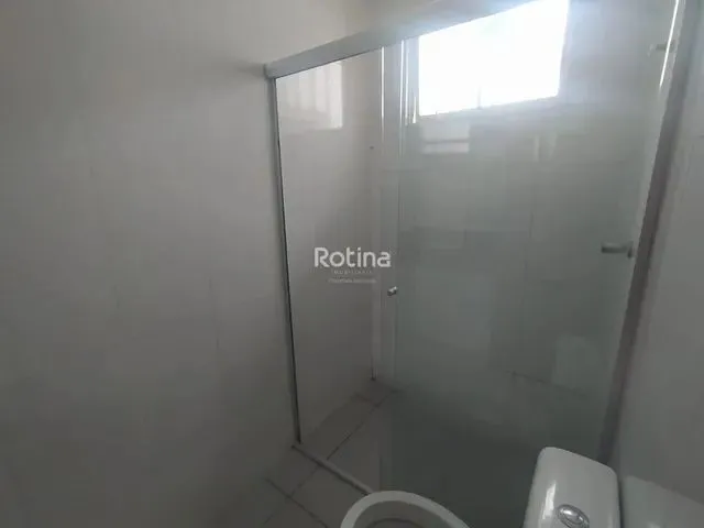 Imagem 16: Casa para Alugar, 3 Quartos, 1 Suíte, 1 Vaga, Presidente Roosevelt - Uberlândia/Mg - R