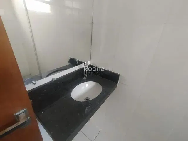 Imagem 7: Casa para Alugar, 3 Quartos, 1 Suíte, 1 Vaga, Presidente Roosevelt - Uberlândia/Mg - R