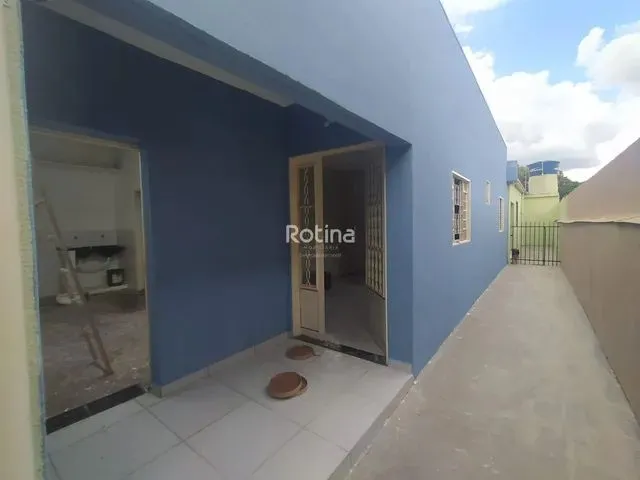 Imagem 12: Casa para Alugar, 3 Quartos, 1 Suíte, 1 Vaga, Presidente Roosevelt - Uberlândia/Mg - R