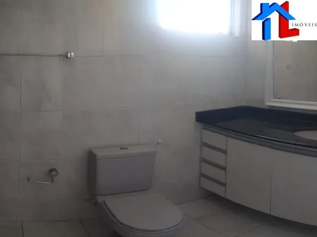 Imagem 2: Alugo Apartamento com 105M², 3/4 com 1 Suíte, Sala em L, 1 Vaga. Pituba. Valor Da