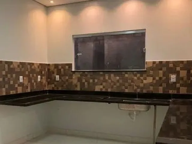 Imagem 3: Casa Recém Construída