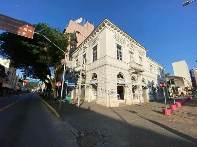 Imagem: Sala no Centro com 0 Quartos para Locação