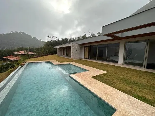 Imagem: Quinta do Lago - Açto Padrão - Casa Nova