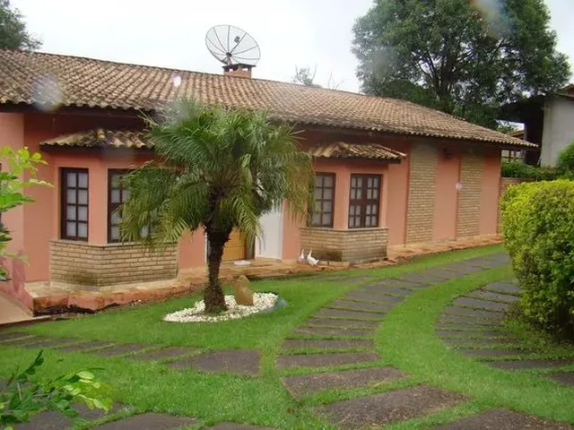 Imagem: Casa com 3 Dormitórios À Venda, 251 M²