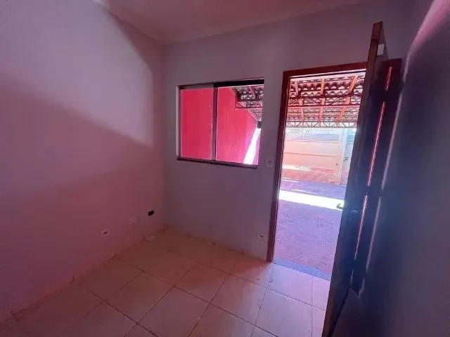 Imagem 3: Linda Casa no Jardim Centro Oeste!