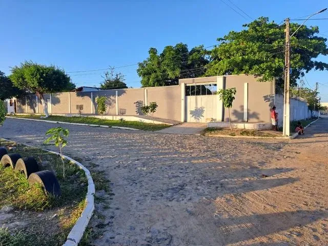 Imagem: Casa Plana com Excelente Localização Maracanau