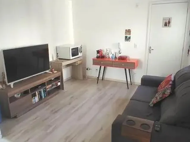 Imagem: O apartamento possui 2 Dormitórios, 1 Banheiro, 1 Vaga na