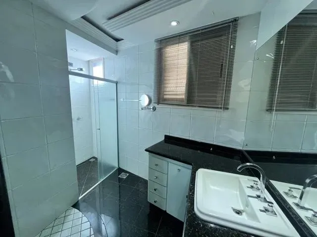 Imagem 7: Apartamento para Venda em Maringá, Zona 01, 4 Dormitórios, 4 Suítes, 6 Banheiros, 4