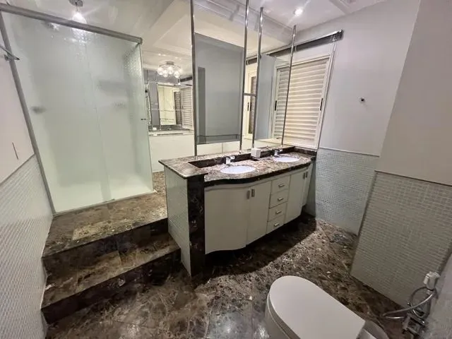 Imagem 13: Apartamento para Venda em Maringá, Zona 01, 4 Dormitórios, 4 Suítes, 6 Banheiros, 4