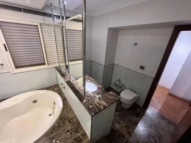 Imagem 16: Apartamento para Venda em Maringá, Zona 01, 4 Dormitórios, 4 Suítes, 6 Banheiros, 4