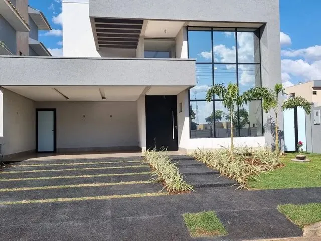 Imagem: Casa a Venda com 3 Suítes Plenas no Condomínio