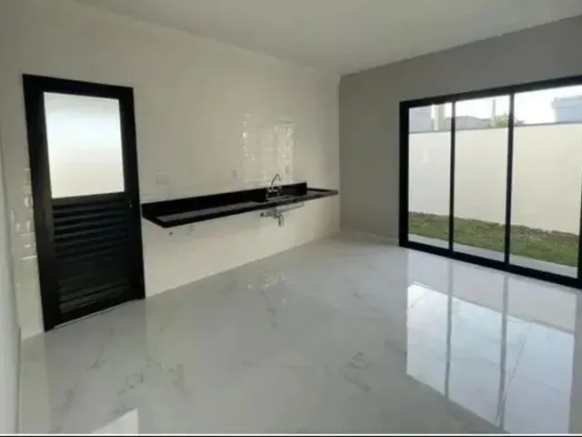Imagem 2: Casa com 2 Quartos no Centro Vila Velha