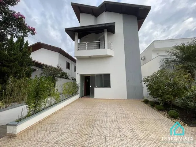 Imagem: Casa de Condomínio com 4 Quartos, 300M²