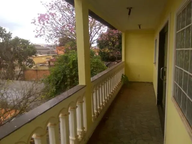 Imagem: Duas Casas e Um Kitnet em Um Lote no Valparaiso