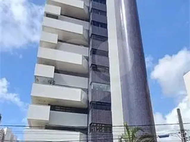 Imagem: Apartamento no Bairro Papicu com Área Privativa