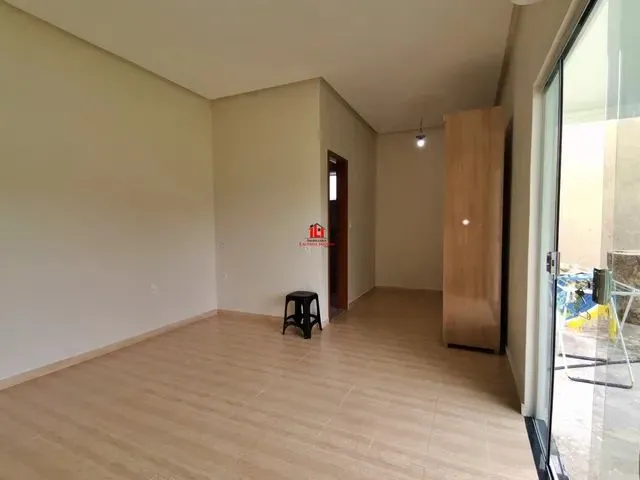 Imagem 3: Casa de Condomínio Térrea para Venda com 250 Metros Quadrados com 3 Quartos em da Paz
