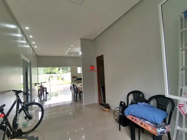 Imagem 7: Casa de Condomínio Térrea para Venda com 250 Metros Quadrados com 3 Quartos em da Paz