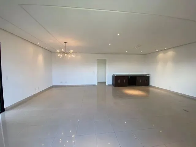 Imagem 2: Apartamento no Edifício Rembrandt - Parque Dez de Novembro