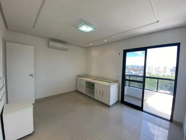 Imagem 14: Apartamento no Edifício Rembrandt - Parque Dez de Novembro