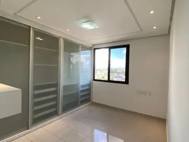 Imagem 4: Apartamento no Edifício Rembrandt - Parque Dez de Novembro