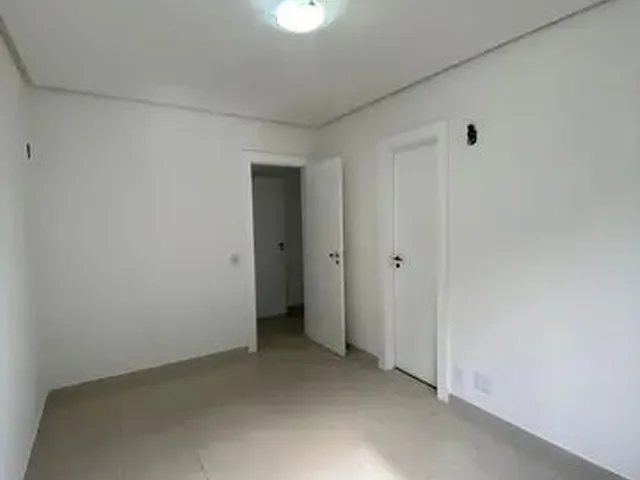 Imagem 6: Apartamento no Edifício Rembrandt - Parque Dez de Novembro