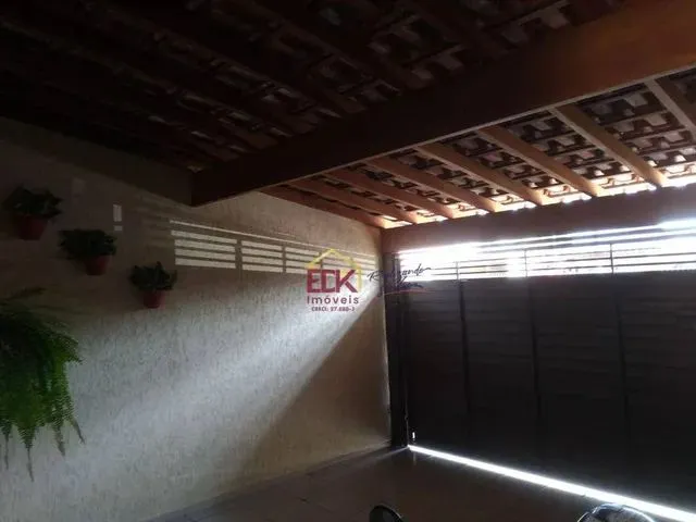 Imagem: Casa com 3 Dormitórios À Venda, 150 M²