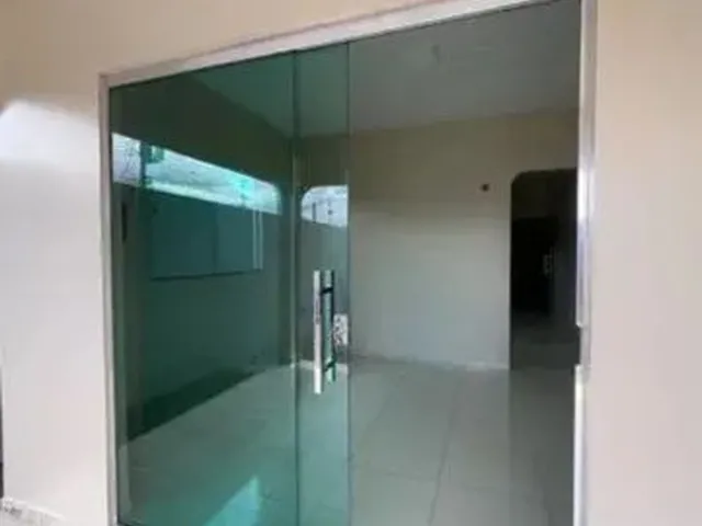 Imagem 1: Casa Grande e Espaçosa Reformada para Venda
