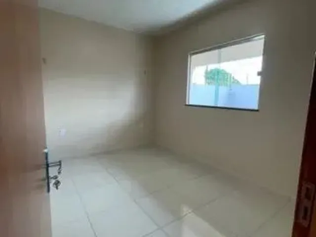 Imagem 10: Casa Grande e Espaçosa Reformada para Venda