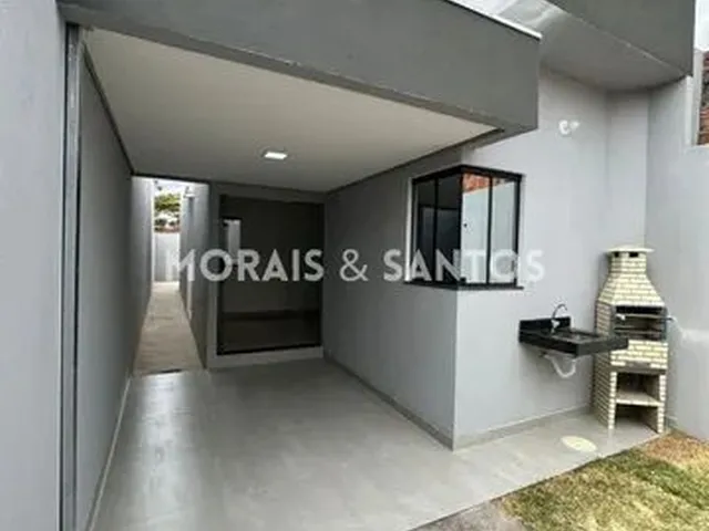 Imagem: Ind Casa À Venda de Oportunidade no Bairro