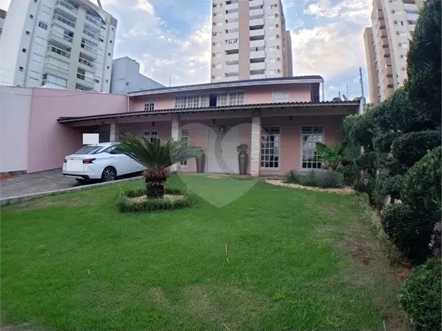 Imagem: Sobrado Região Central -Cascavel-Pr