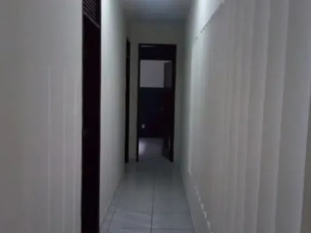 Imagem 2: Casa com Piscina e 3 Suítes em Capim Macio